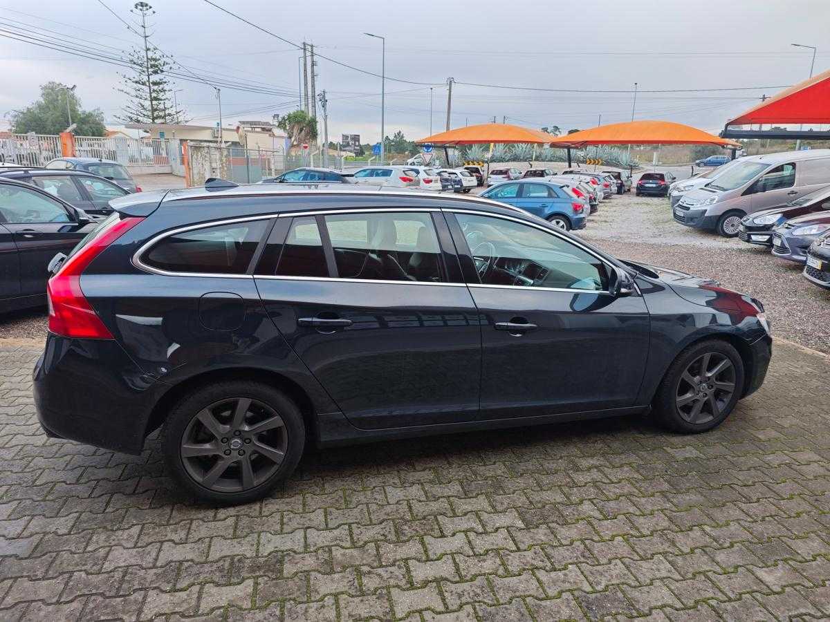 volvo-v60-2014-diesel-1969cc