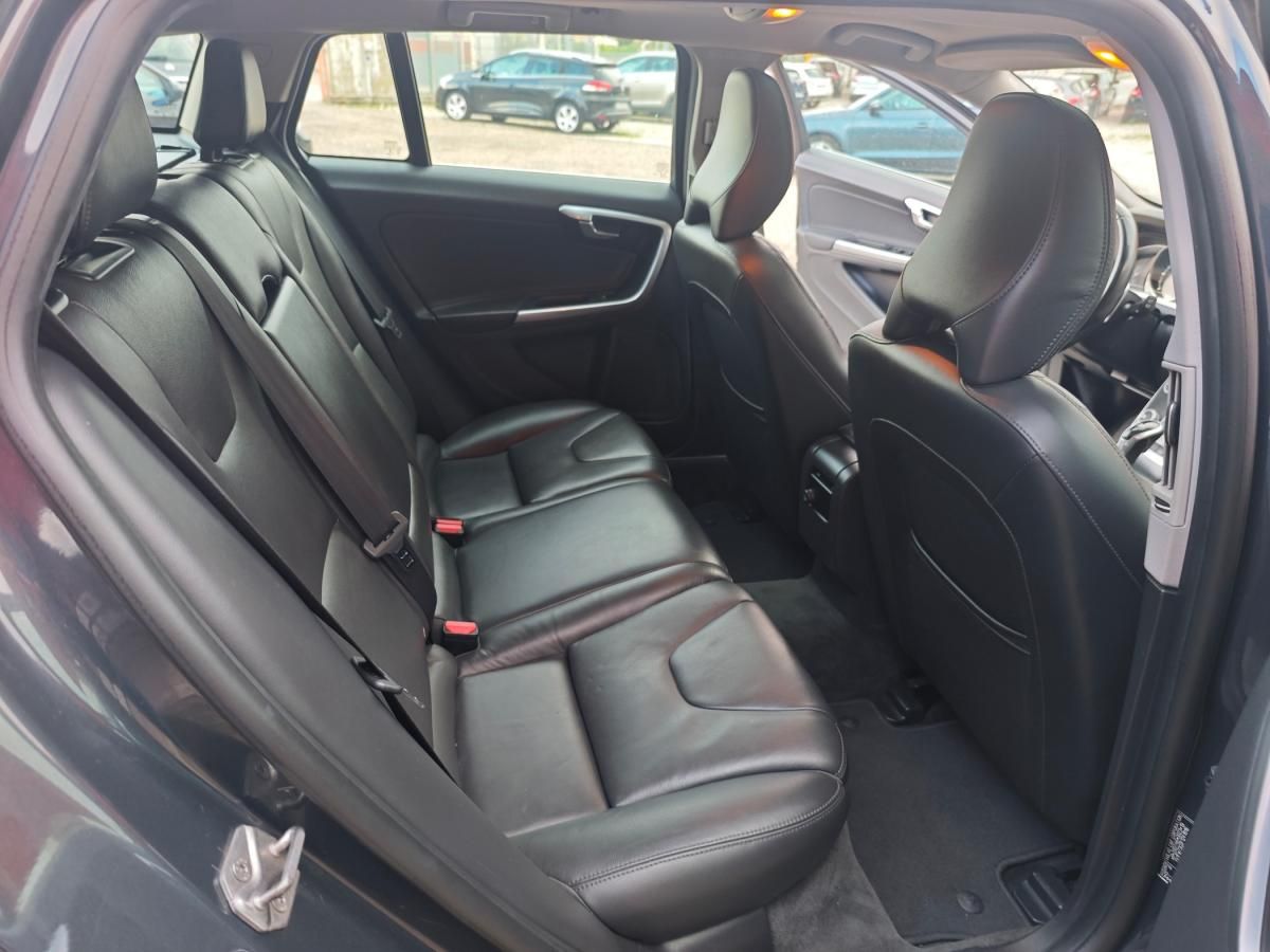 volvo-v60-2014-diesel-1969cc