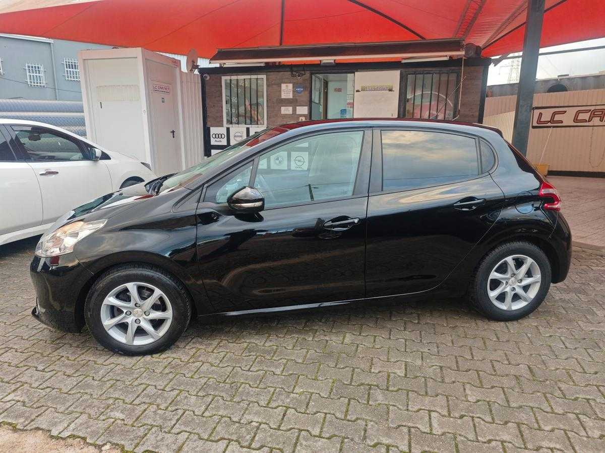 peugeot-208-2014-diesel-1560cc