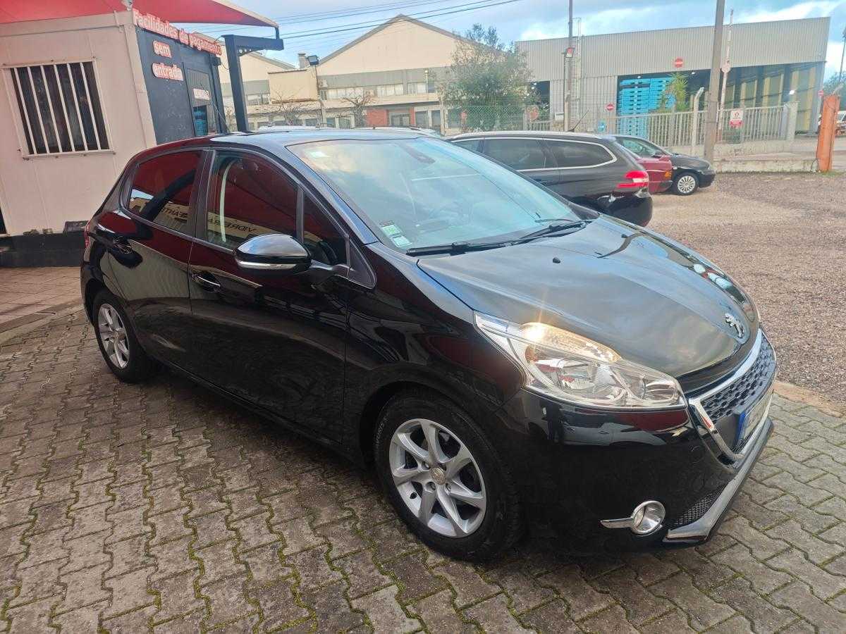 peugeot-208-2014-diesel-1560cc