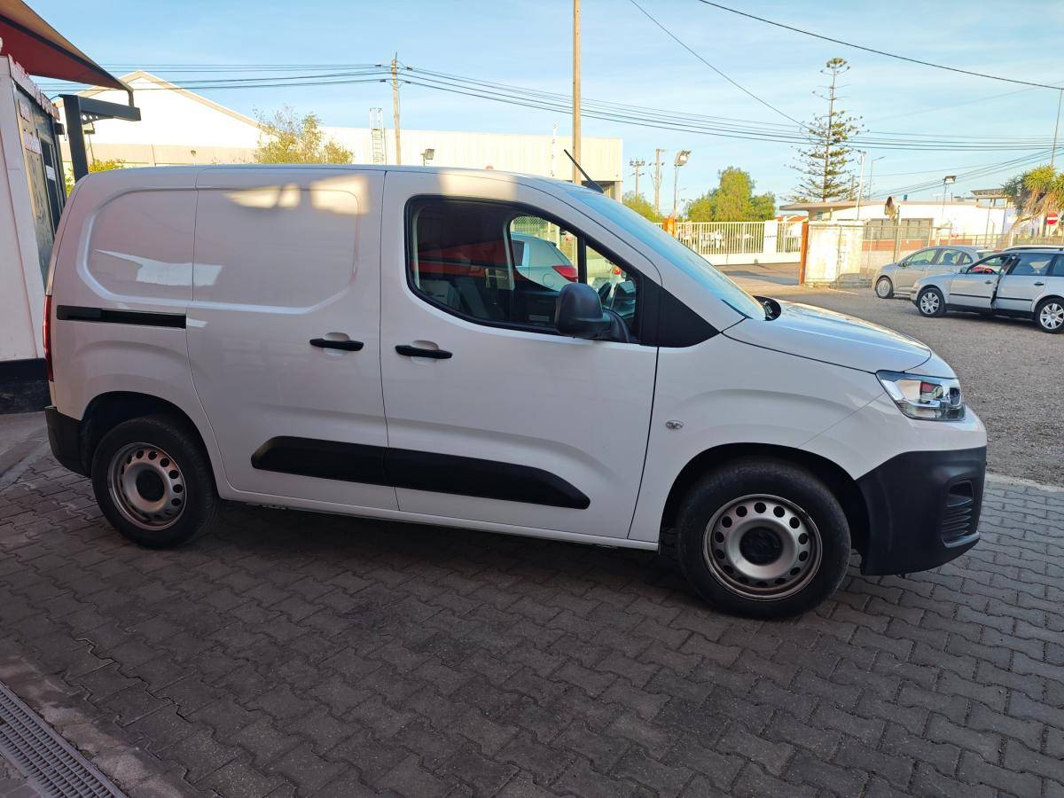 citroen-berlingo-2019-diesel-1560cc