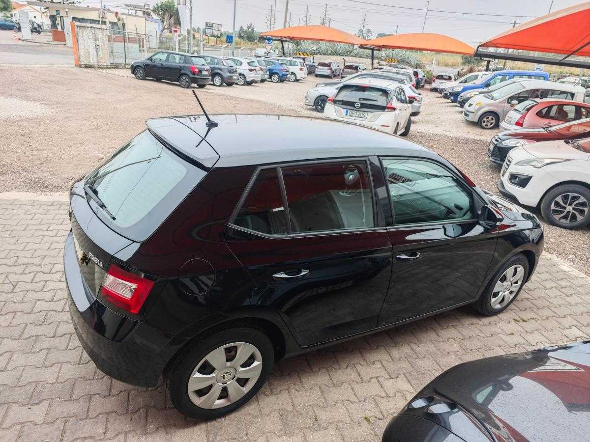 skoda-fabia-2017-gasolina-999cc
