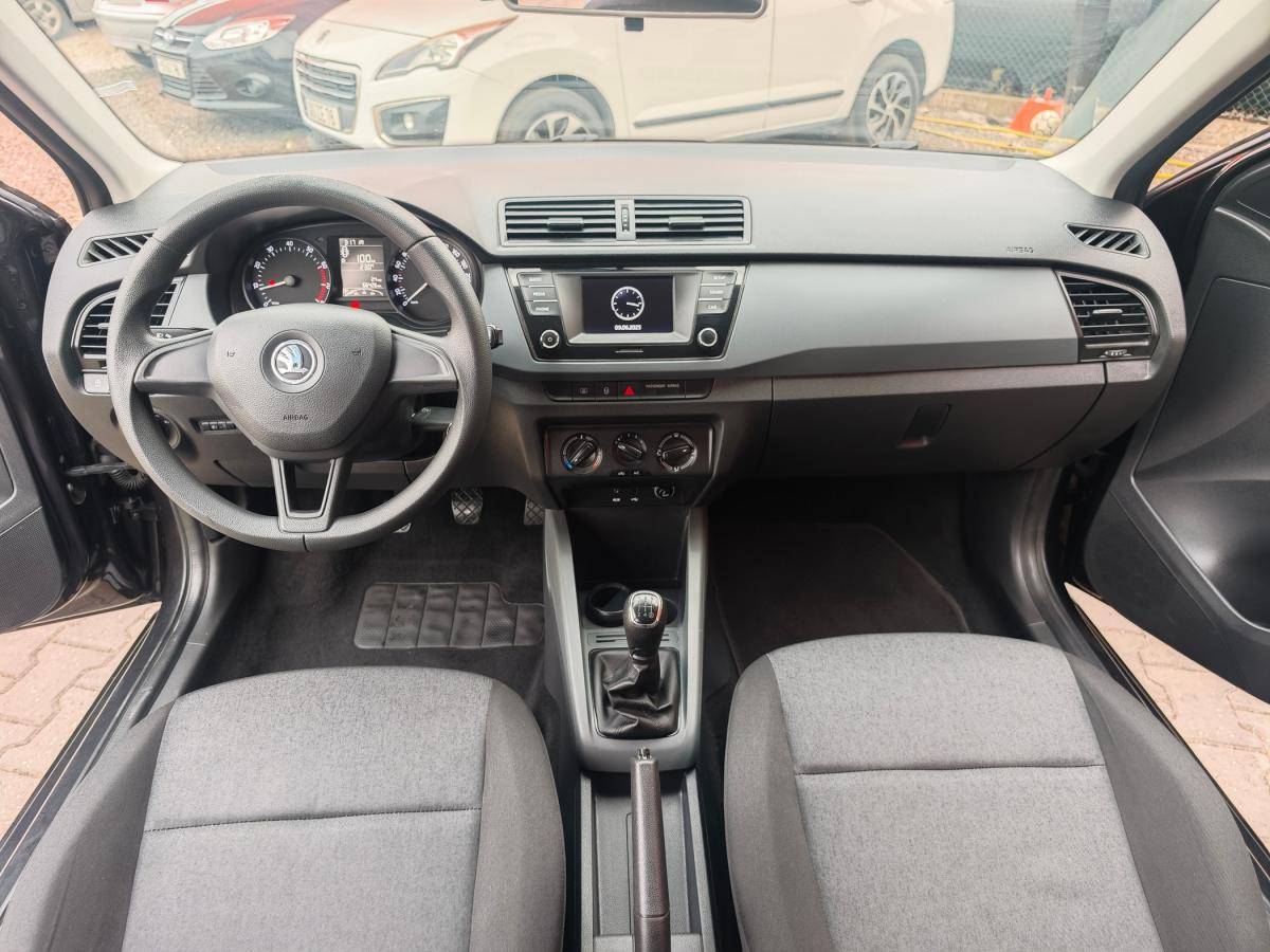 skoda-fabia-2017-gasolina-999cc