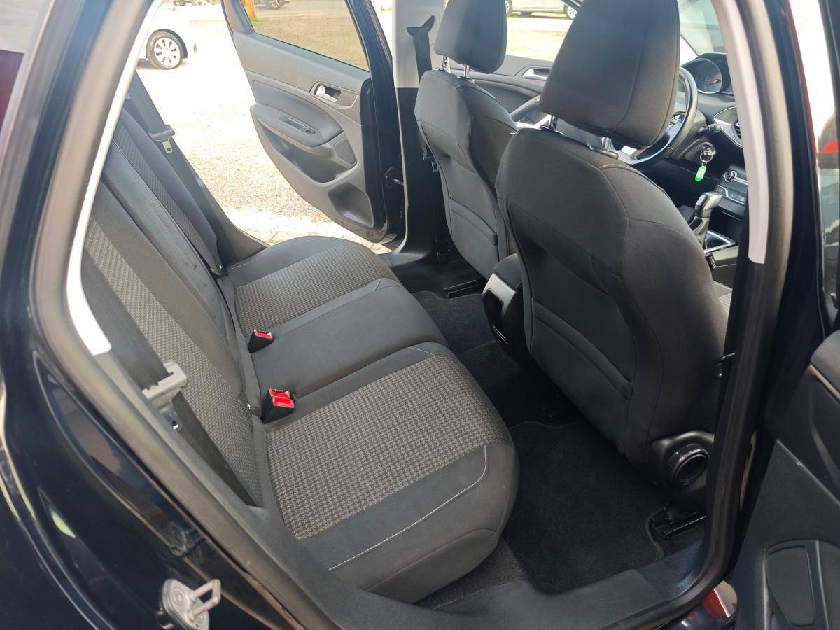 peugeot-308-2017-diesel-1560cc