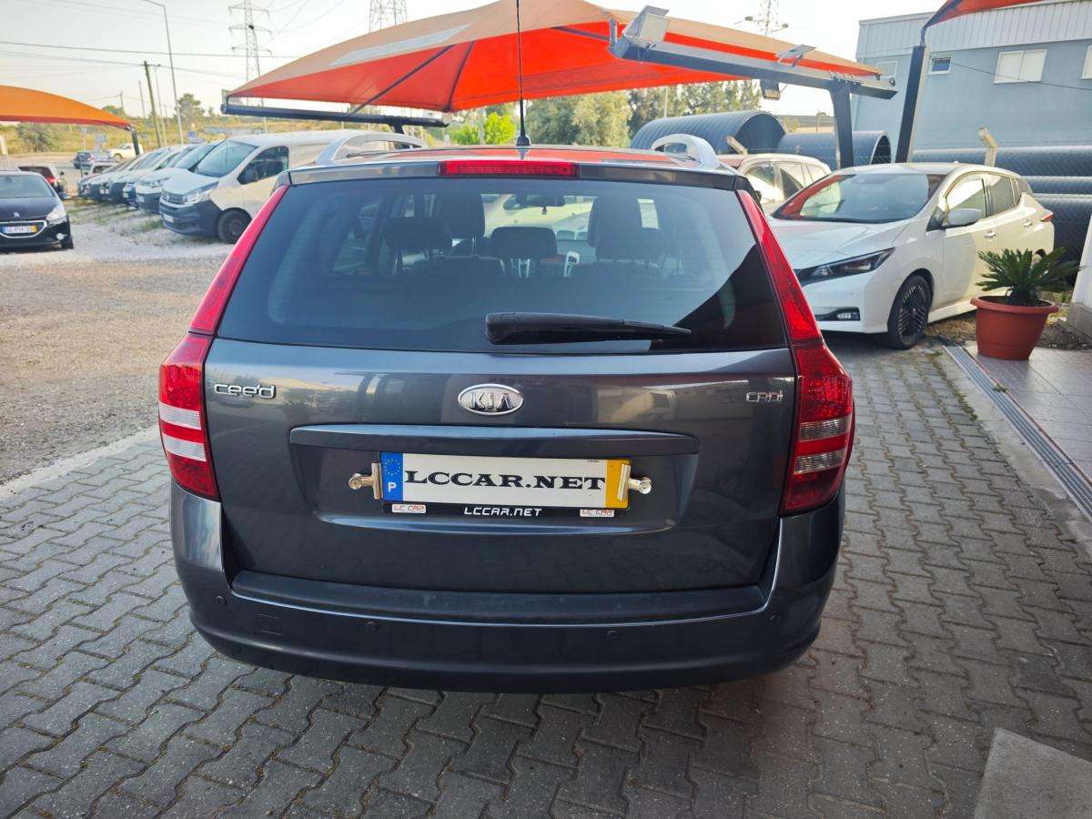 kia-ceed-sw-2008-diesel-1582cc