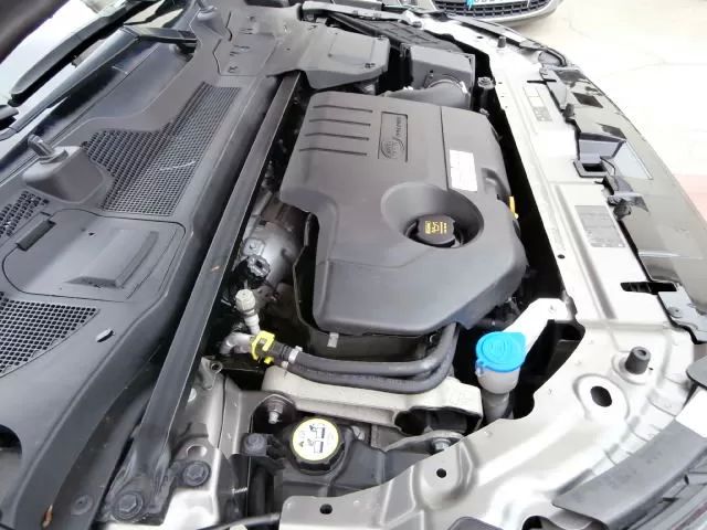 land-rover-discovery-sport-2017-diesel-1999cc
