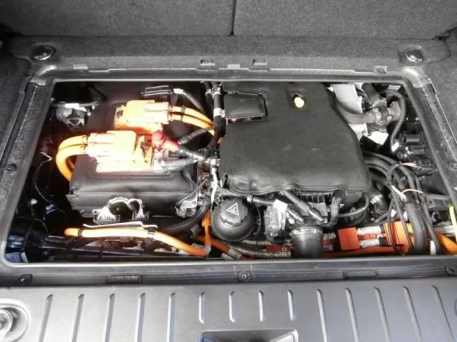 bmw-i3-2014-eletrico-200cc
