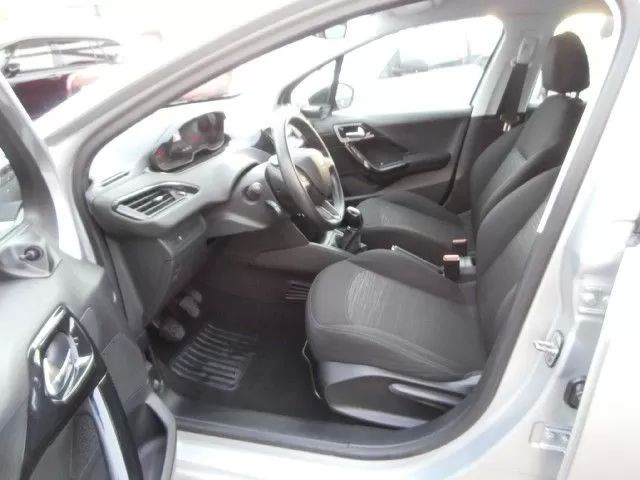 peugeot-208-2014-gasolina-999cc