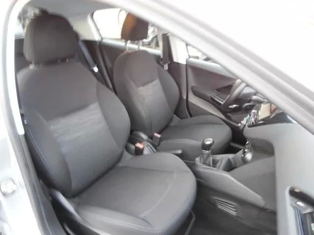 peugeot-208-2014-gasolina-999cc