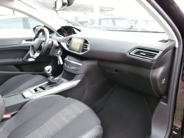 peugeot-308-2019-diesel-1499cc