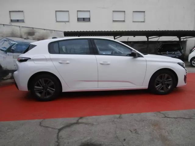 peugeot-308-2022-diesel-1499cc