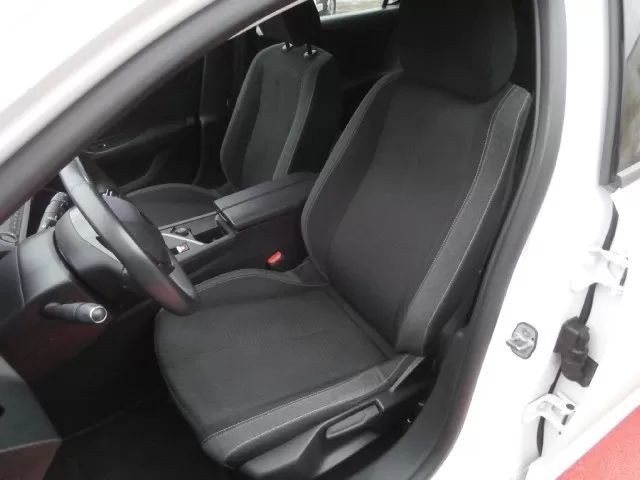 peugeot-308-2022-diesel-1499cc