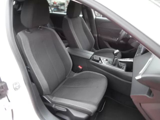 peugeot-308-2022-diesel-1499cc
