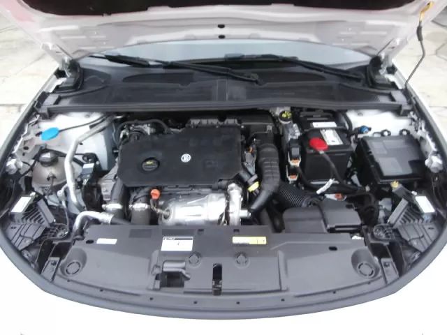 peugeot-308-2022-diesel-1499cc