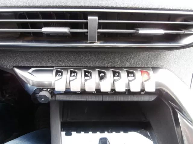peugeot-3008-2020-diesel-1499cc