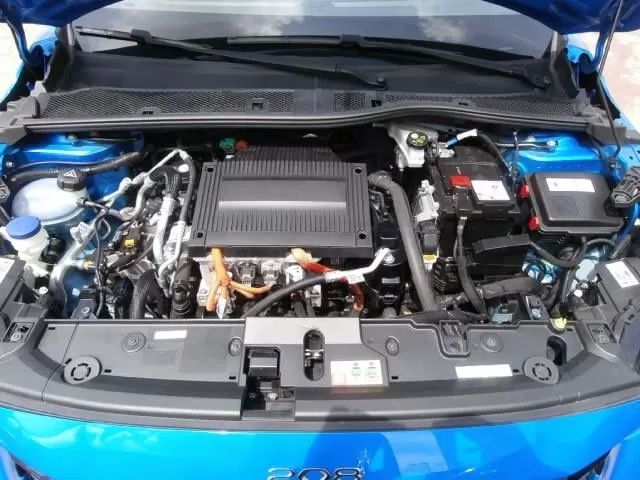 peugeot-e-208-2021-eletrico-200cc