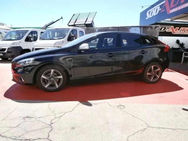 volvo-v40-2017-diesel-1969cc