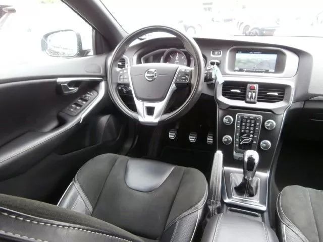 volvo-v40-2017-diesel-1969cc
