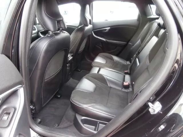 volvo-v40-2017-diesel-1969cc