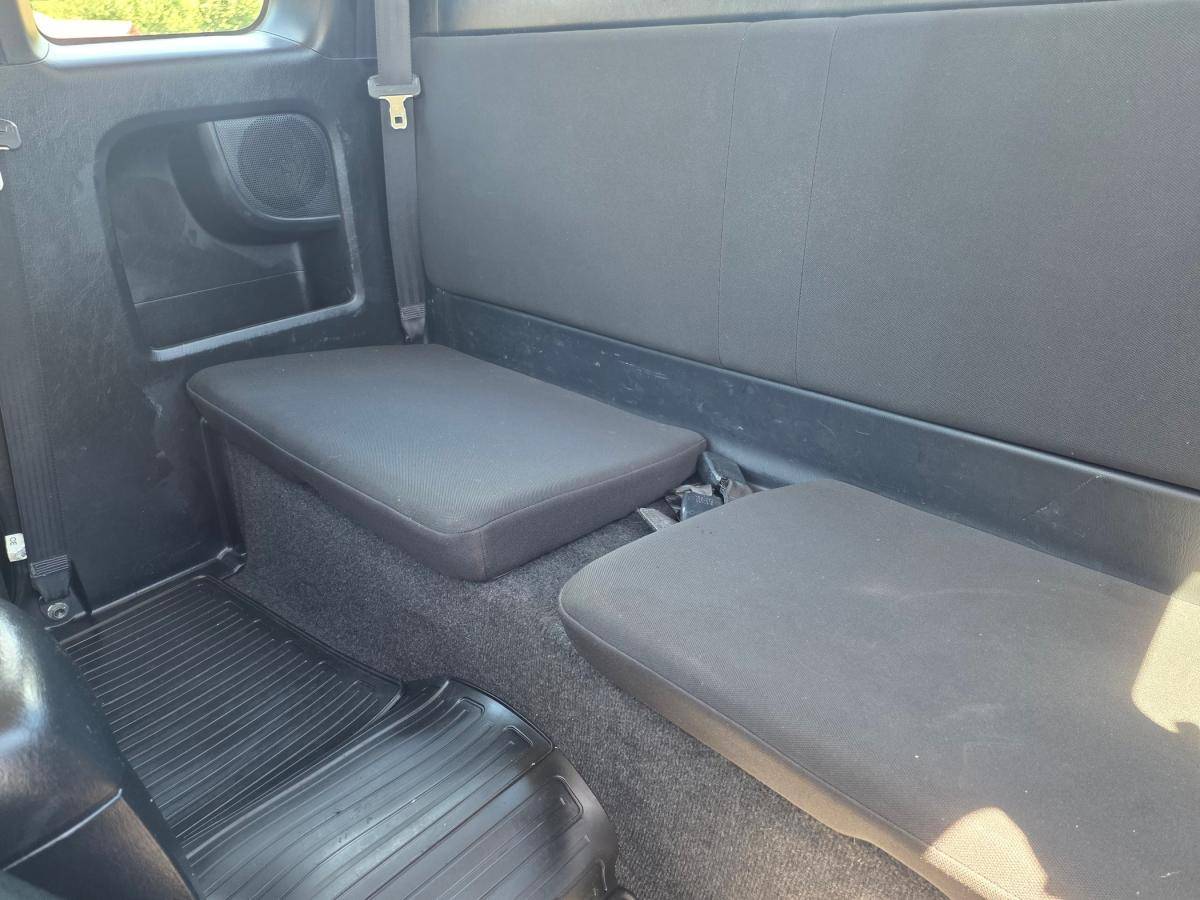 toyota-hilux-2015-diesel-2494cc
