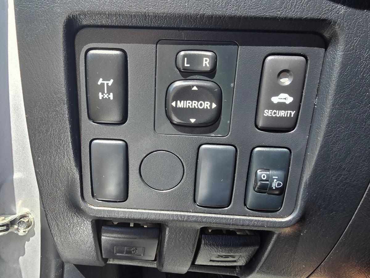 toyota-hilux-2015-diesel-2494cc