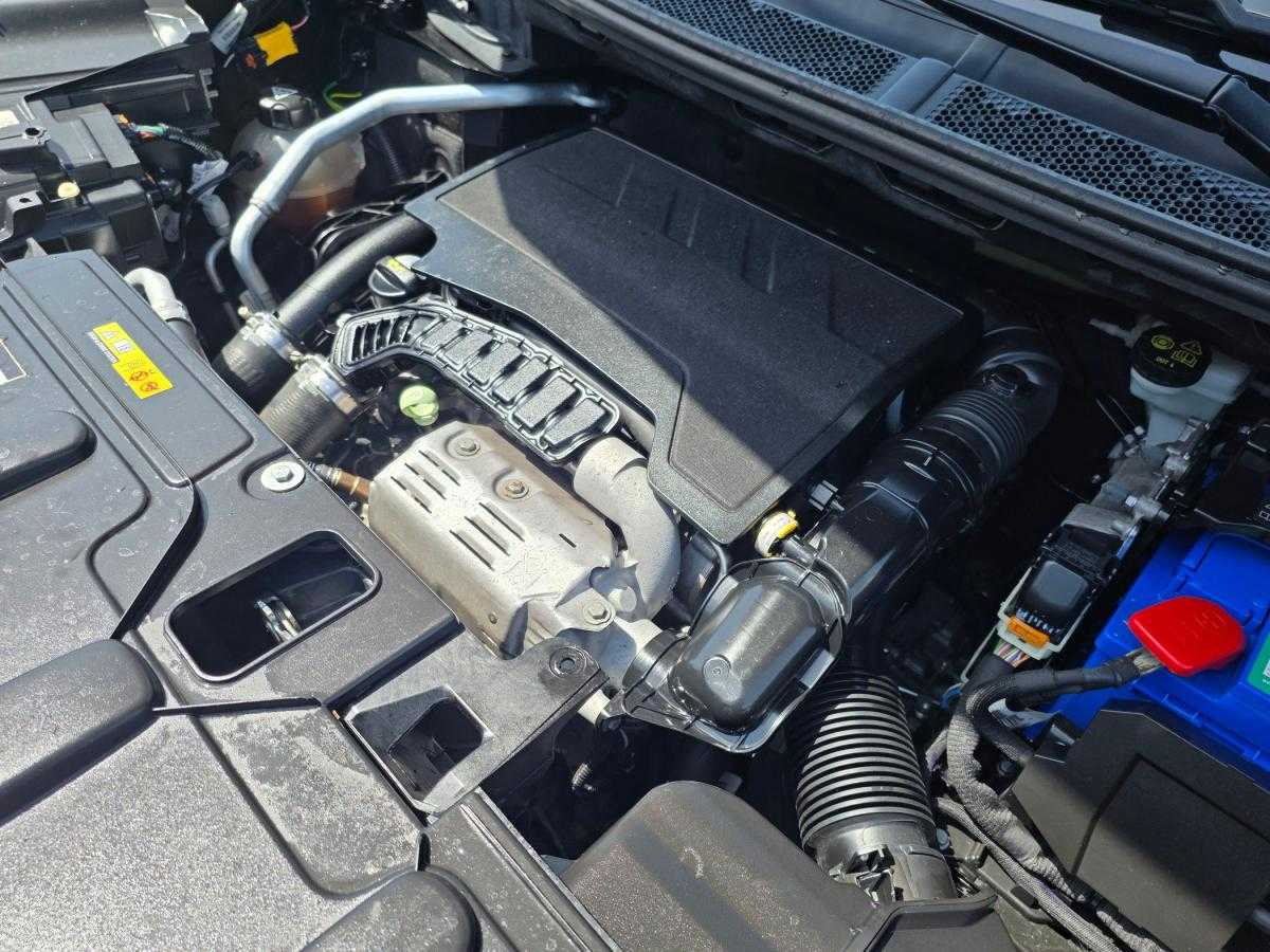 peugeot-3008-2022-gasolina-1199cc