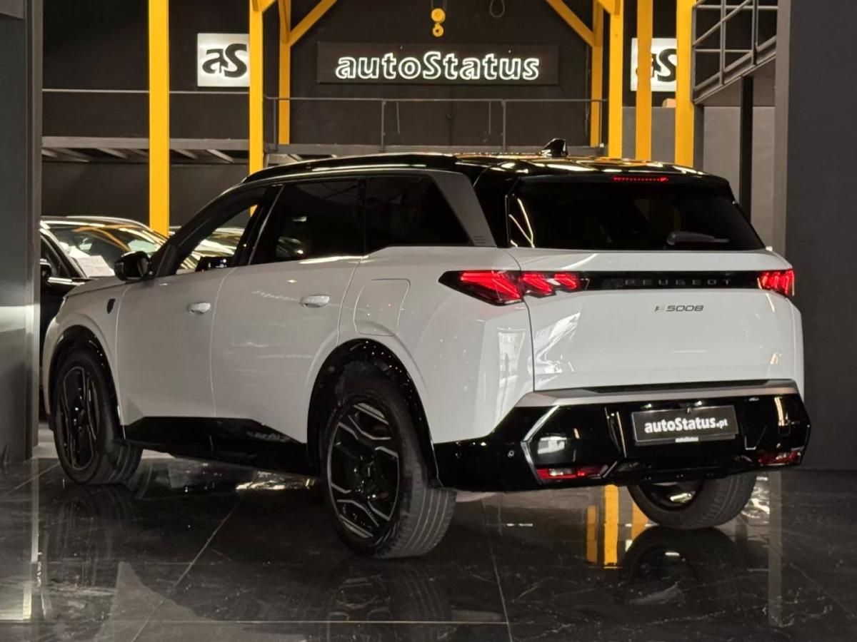 peugeot-5008-2025-eletrico-200cc
