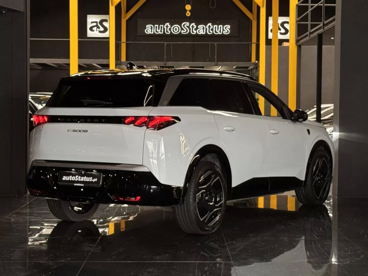 peugeot-5008-2025-eletrico-200cc