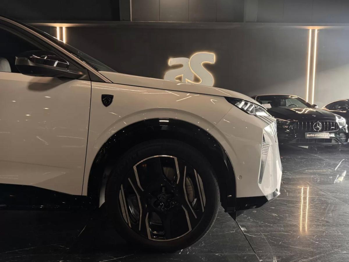 peugeot-5008-2025-eletrico-200cc
