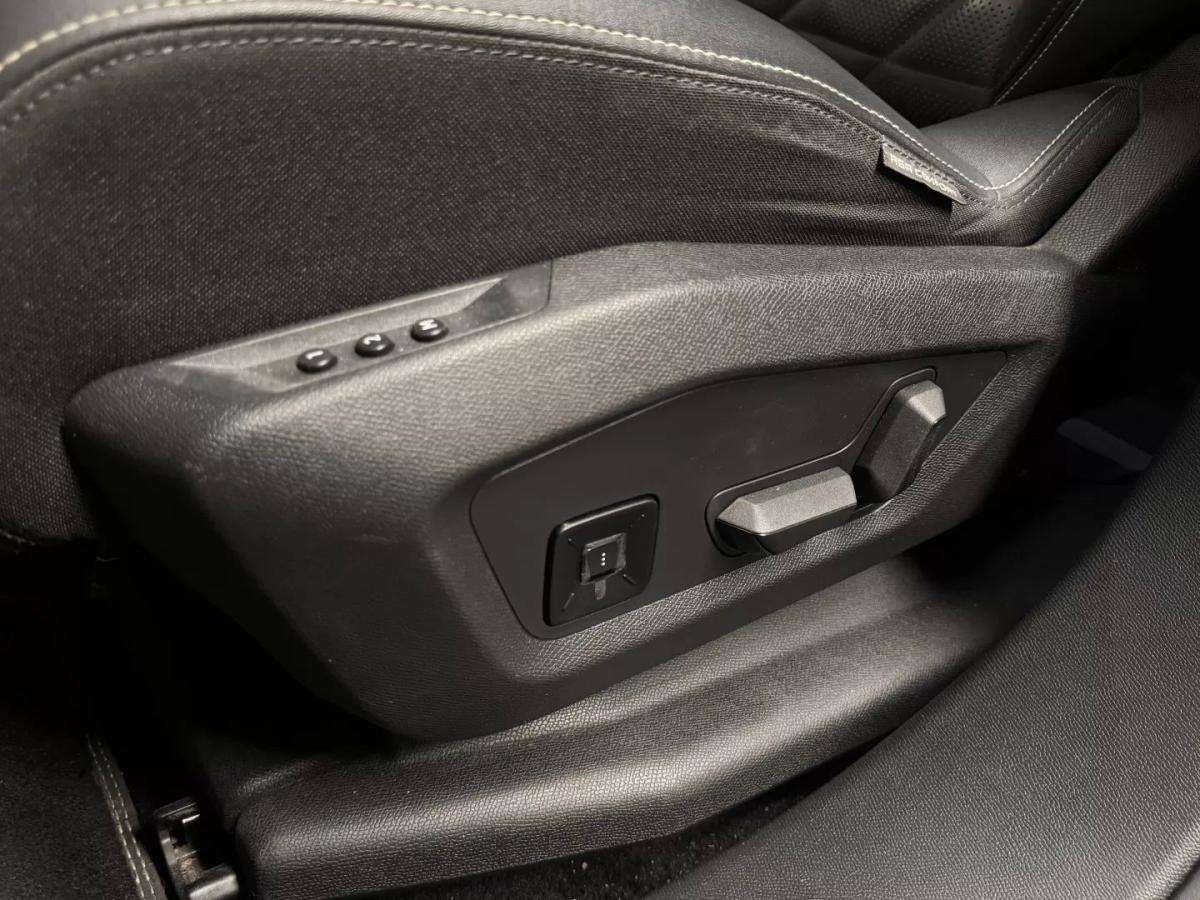 peugeot-5008-2025-eletrico-200cc