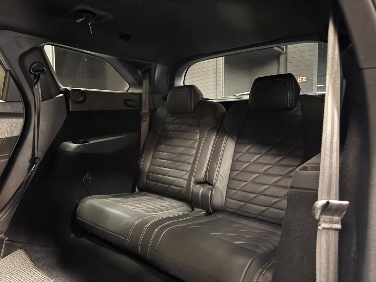 peugeot-5008-2025-eletrico-200cc