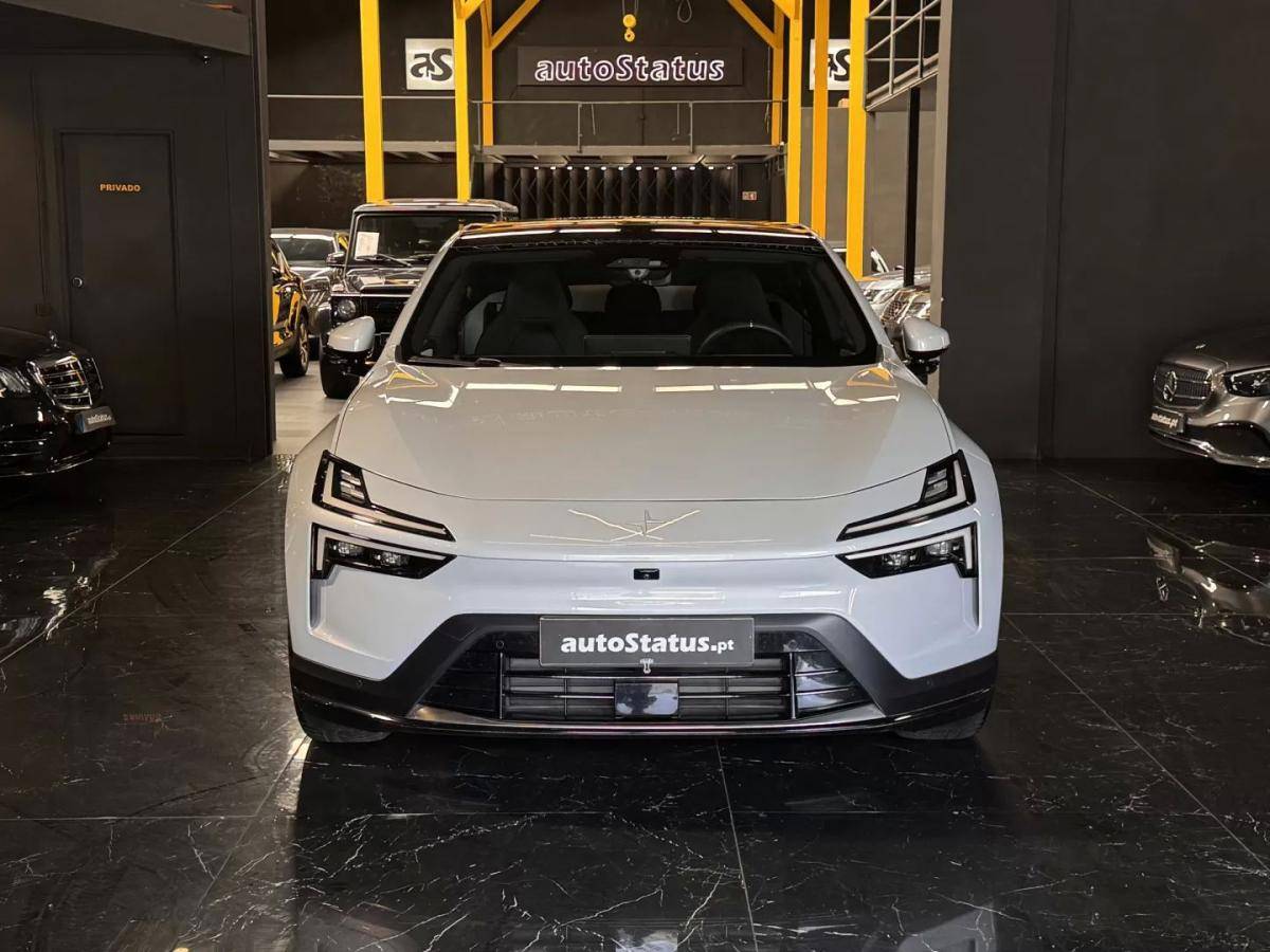 polestar-4-2024-eletrico-200cc