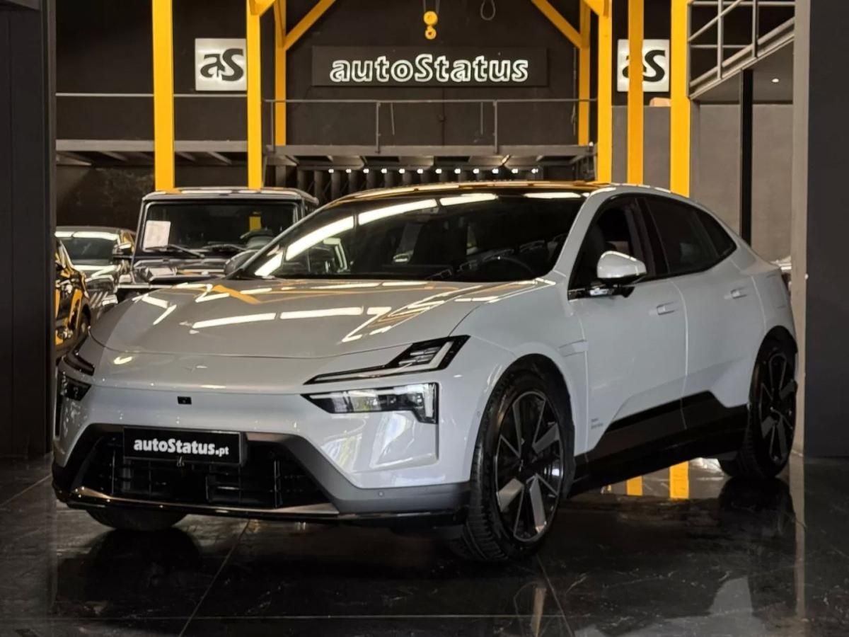 polestar-4-2024-eletrico-200cc