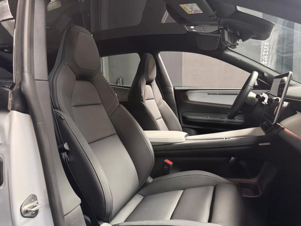 polestar-4-2024-eletrico-200cc
