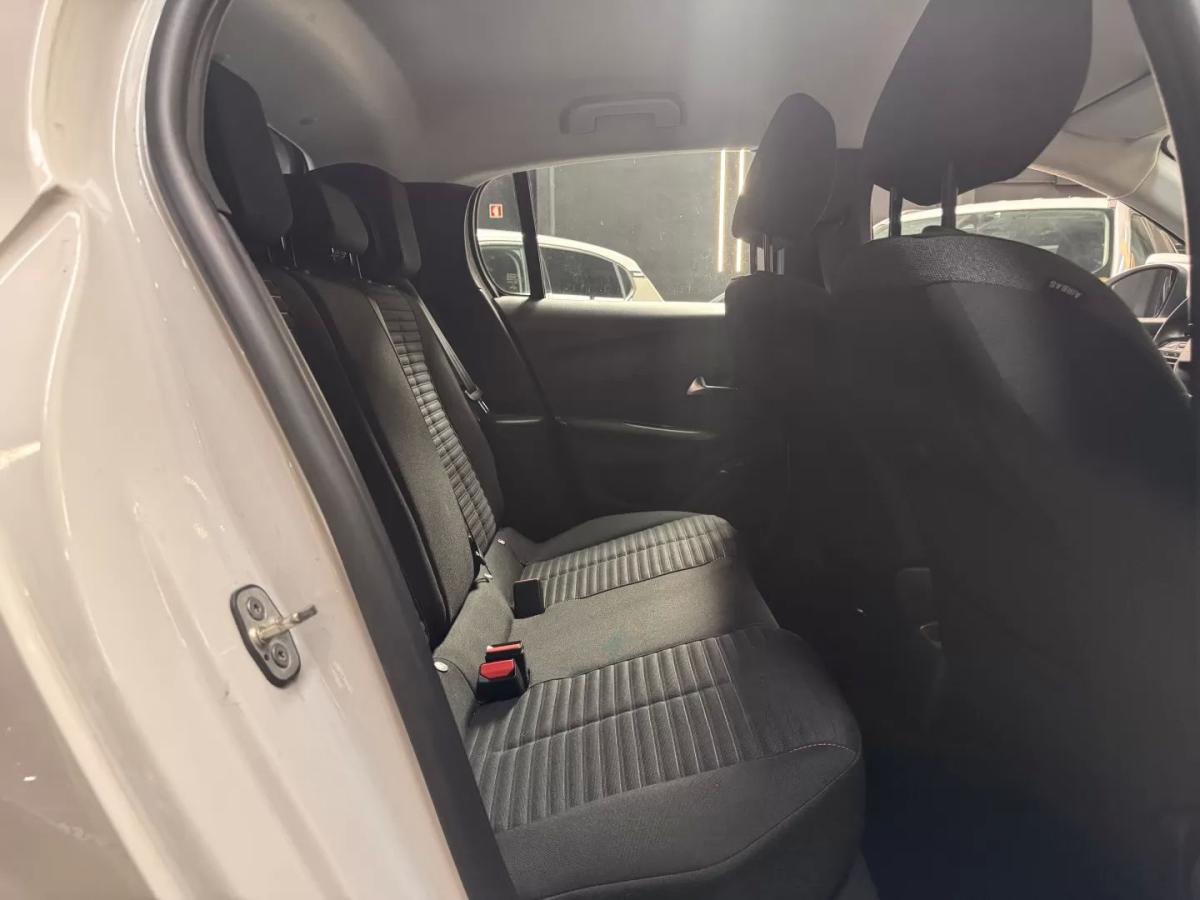 peugeot-208-2021-gasolina-1199cc