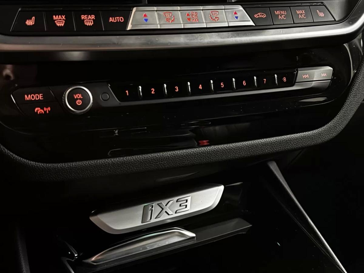 bmw-x3-2023-eletrico-200cc
