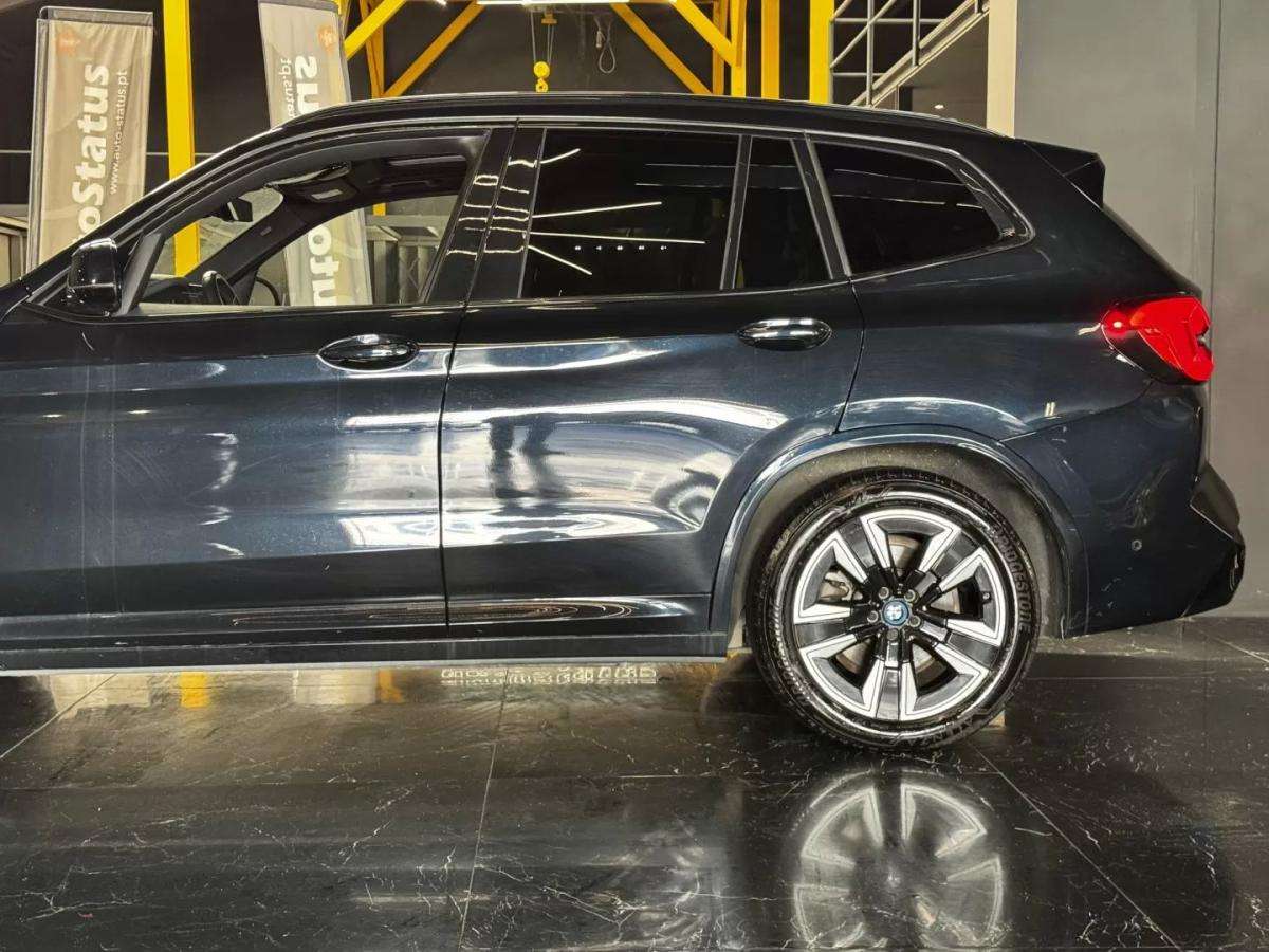 bmw-x3-2023-eletrico-200cc