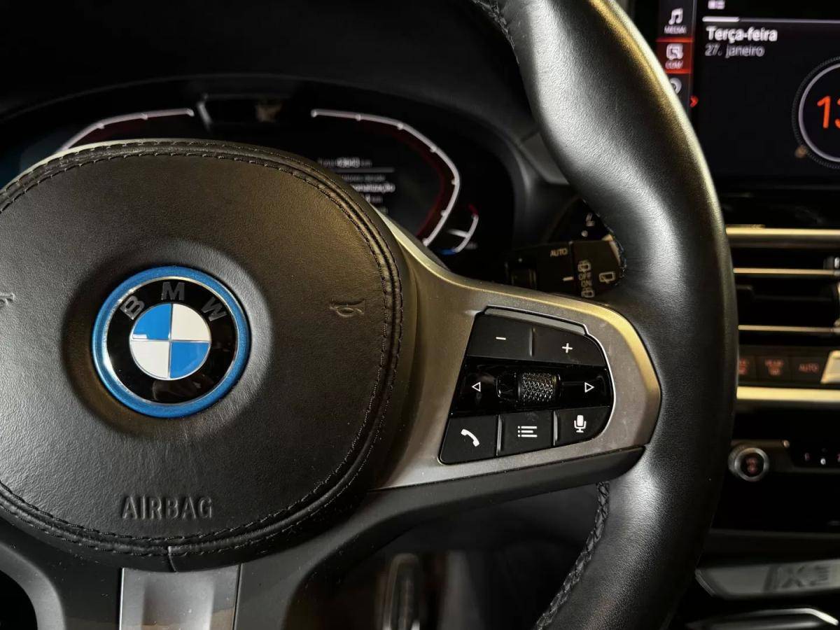 bmw-x3-2023-eletrico-200cc