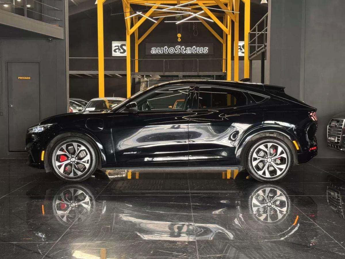 ford-mustang-mach-e-2024-eletrico-0cc