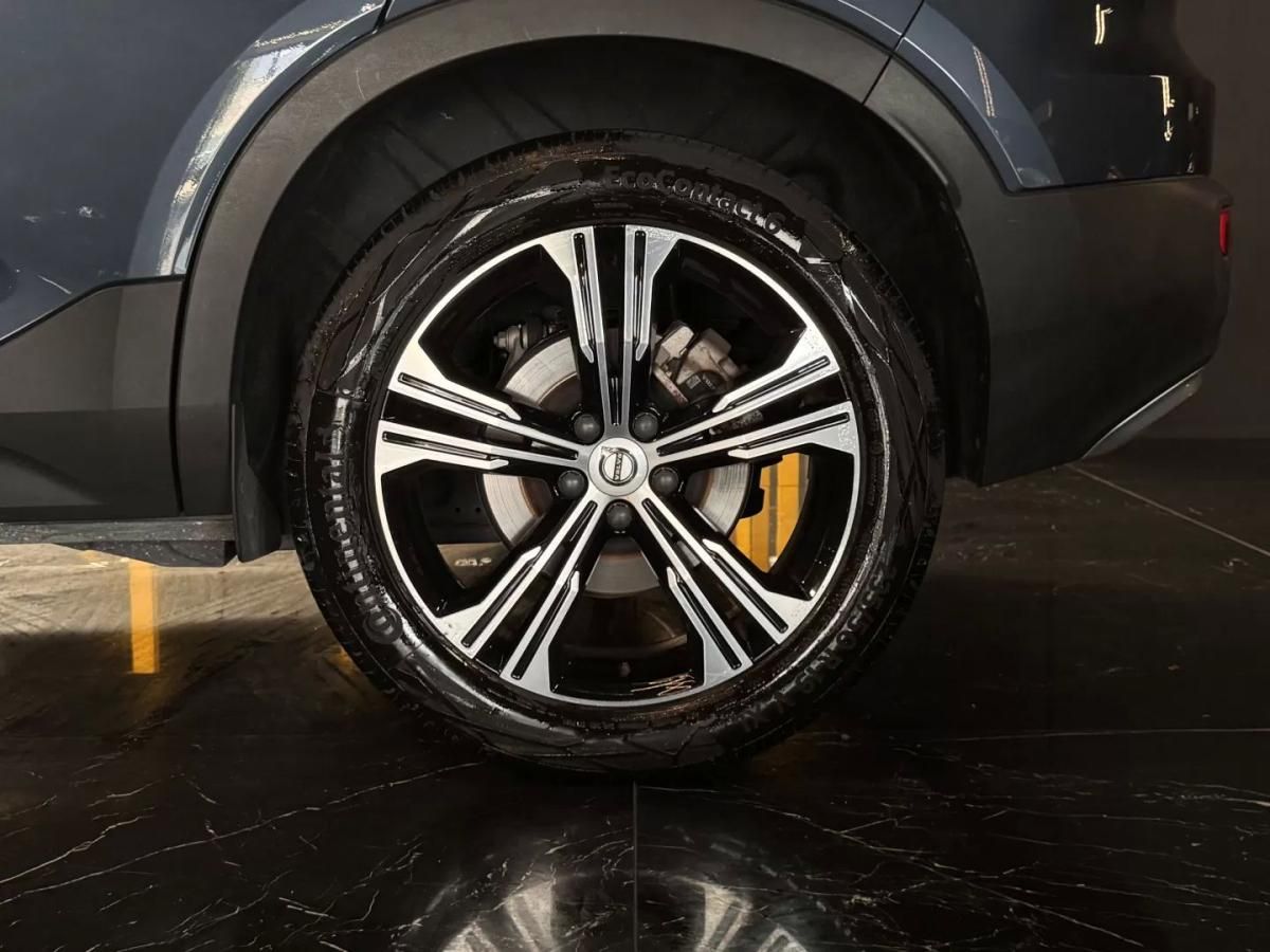 volvo-xc40-2022-hibrido-1477cc