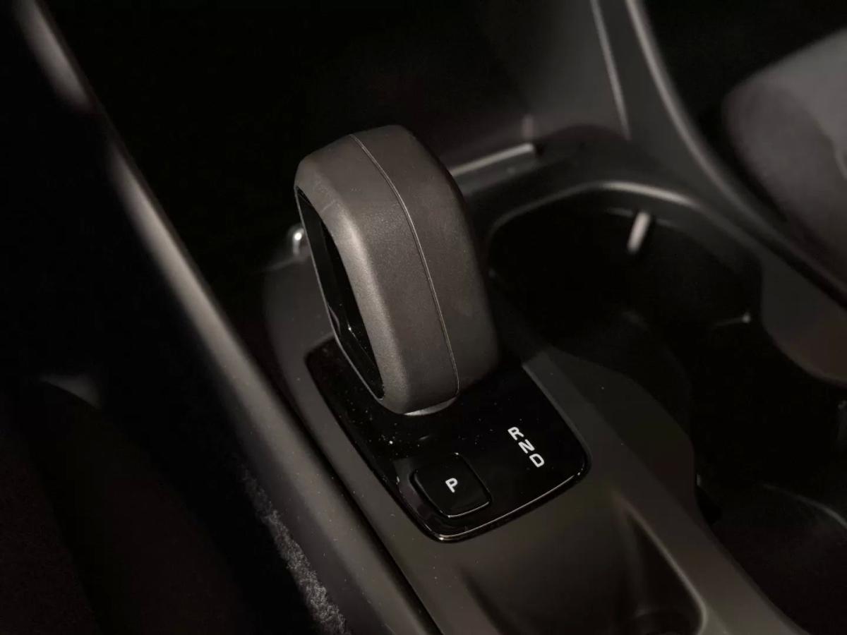 volvo-xc40-2022-hibrido-1477cc