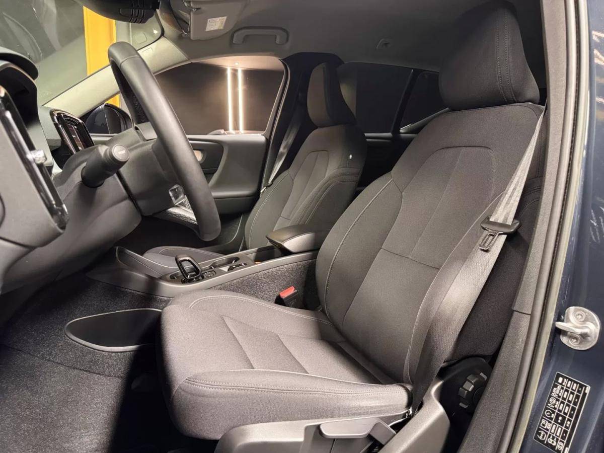 volvo-xc40-2022-hibrido-1477cc
