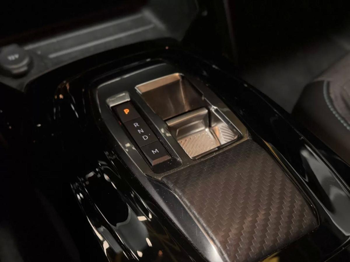 peugeot-208-2023-gasolina-1199cc