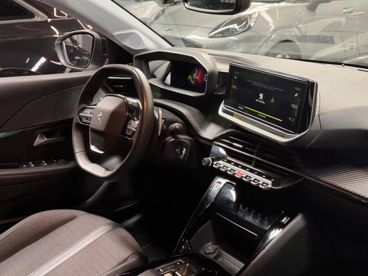 peugeot-208-2023-gasolina-1199cc