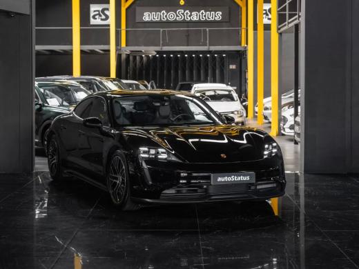 porsche-taycan-2023-eletrico-200cc