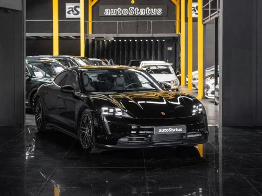 porsche-taycan-2023-eletrico-200cc