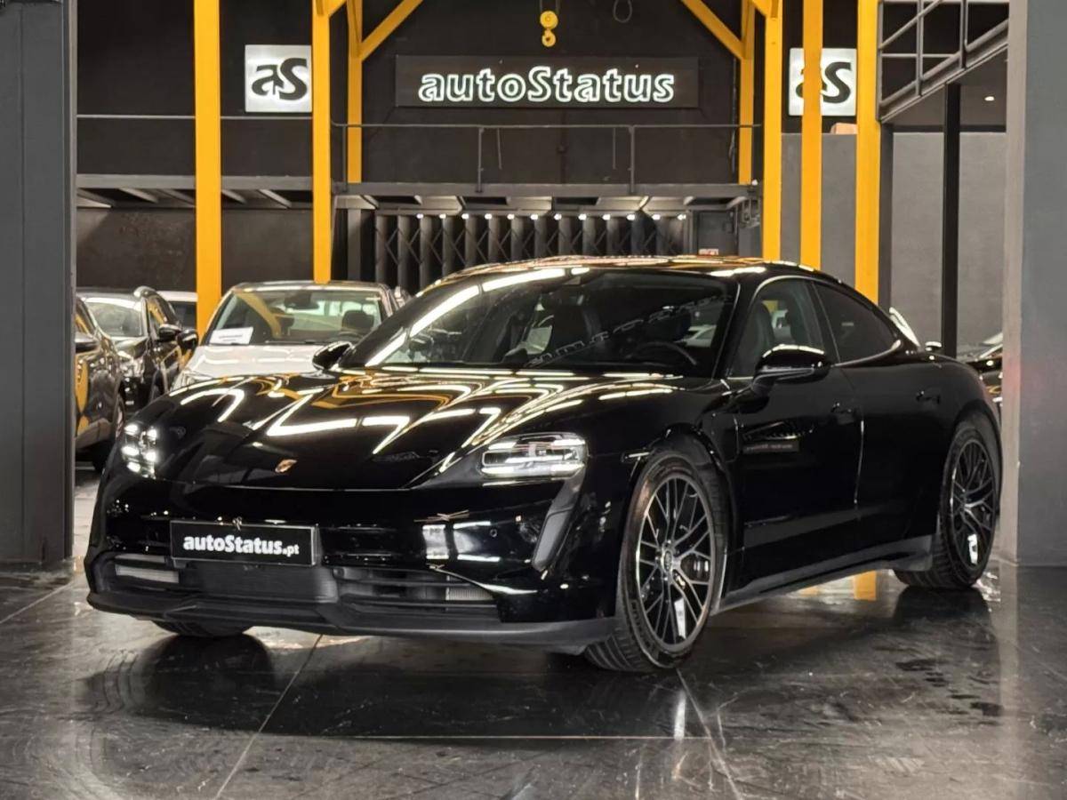 porsche-taycan-2023-eletrico-200cc