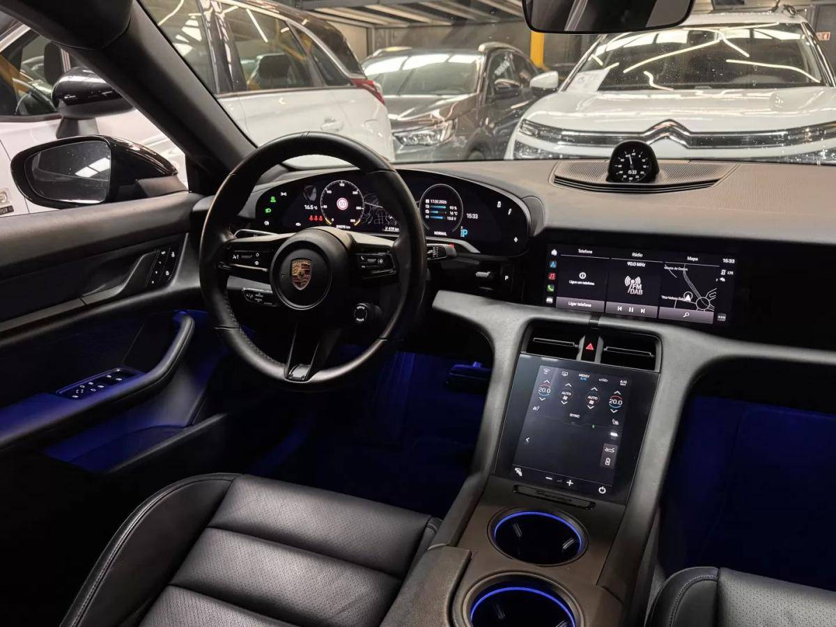 porsche-taycan-2023-eletrico-200cc