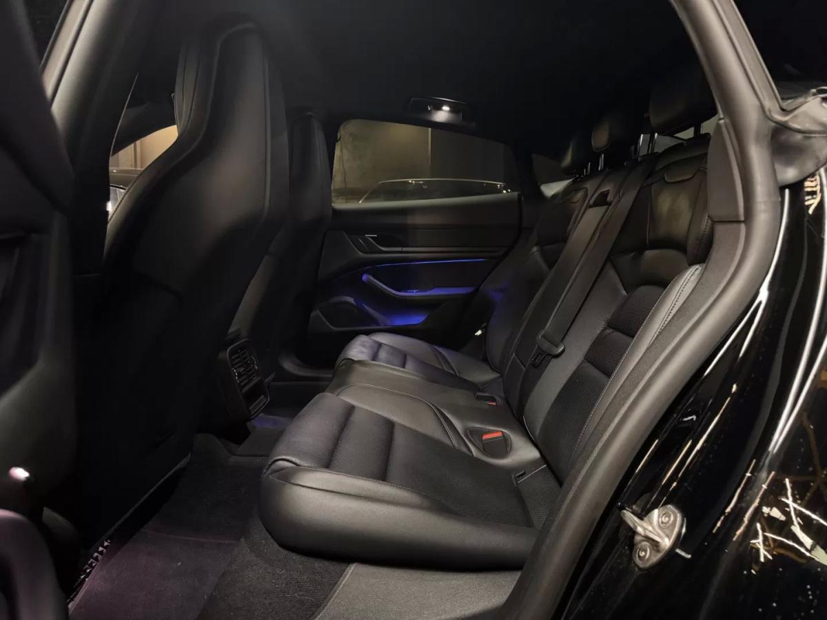 porsche-taycan-2023-eletrico-200cc