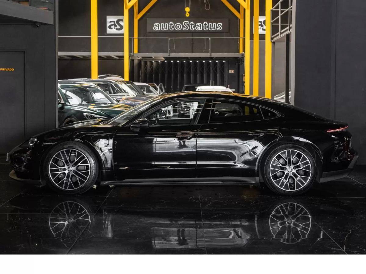 porsche-taycan-2023-eletrico-200cc